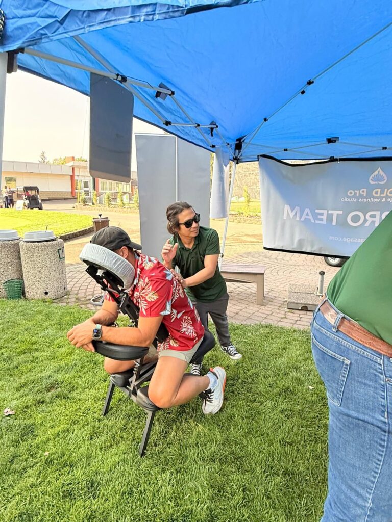 RMT Risun providing massage